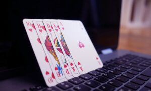 Why One Should Go For Online Poker Games? Is It Beneficial?